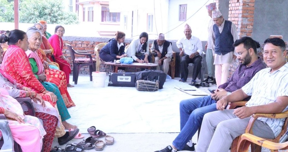 चन्द्रागिरिमा ज्येष्ठ नागरिकको स्वास्थ्य परीक्षण