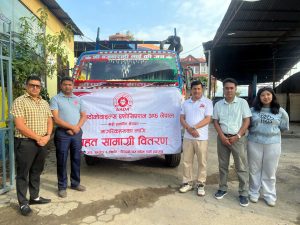 बाढी प्रभावित नागरिकलाई नाडा अटोमोबाइल्स एसोसिएसनको राहत